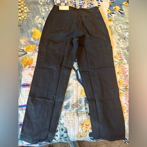 NWT High waist Black Stretchy Cargo Pants American Eagle